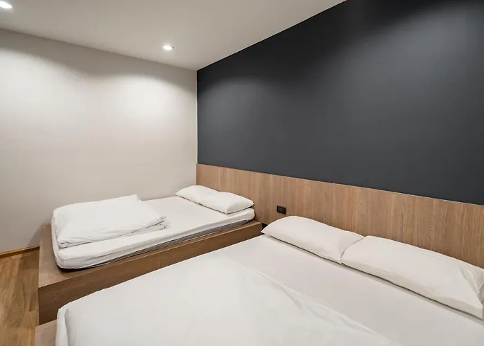 19a Auberge de jeunesse *
